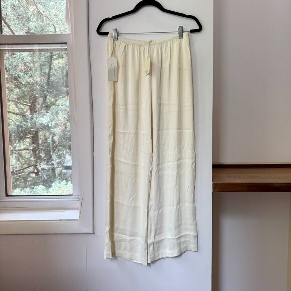 NWT DONNI Satiny Simple Pants Wide Leg in Creme - Picture 6 of 11